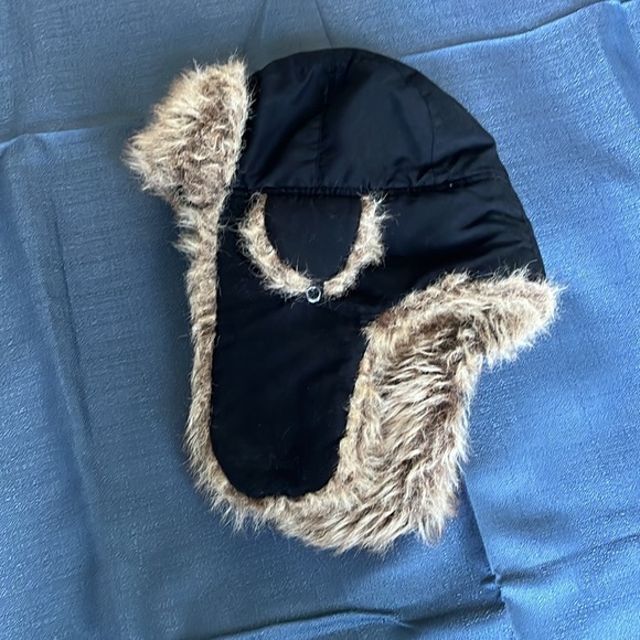 Hat - Picture 3 of 3